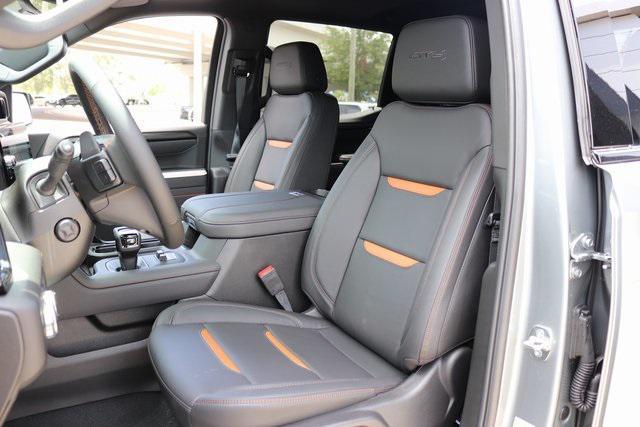 new 2025 GMC Sierra 1500 car, priced at $70,055