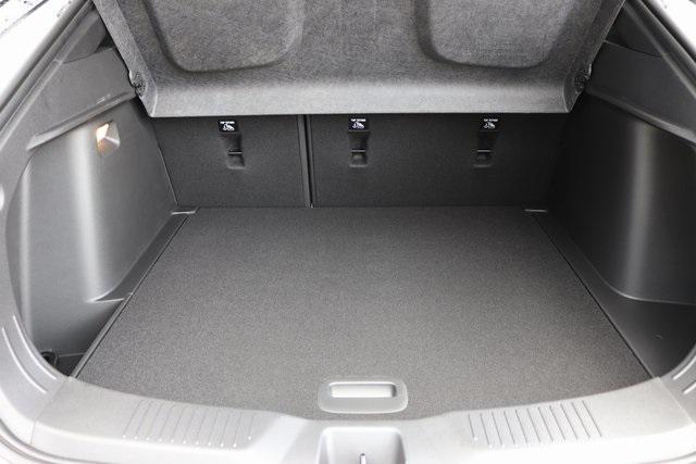 new 2025 Buick Envista car, priced at $30,070