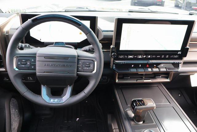 new 2025 GMC HUMMER EV Pickup car