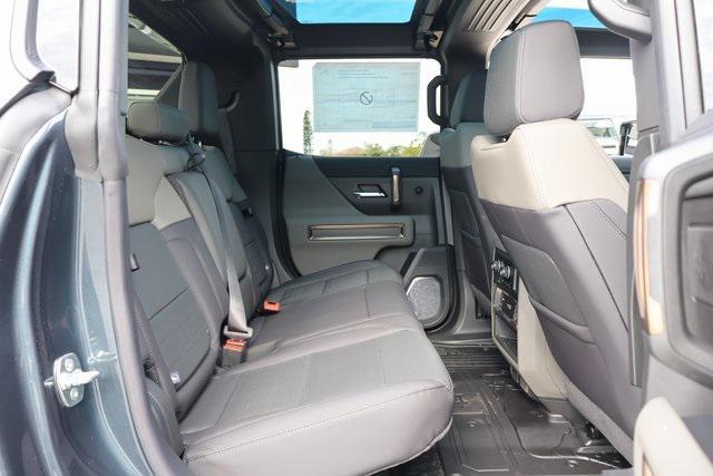 new 2025 GMC HUMMER EV Pickup car