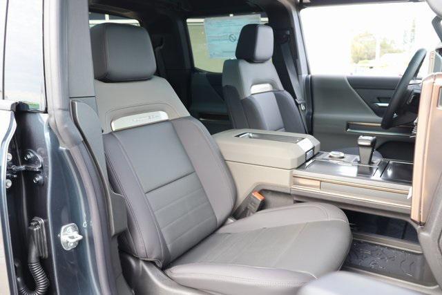new 2025 GMC HUMMER EV Pickup car