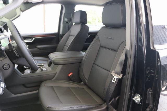 new 2025 GMC Sierra 1500 car, priced at $76,244