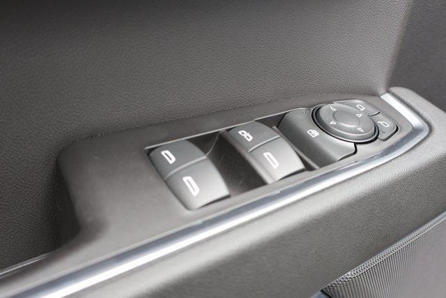 new 2024 GMC Sierra 1500 car, priced at $44,000