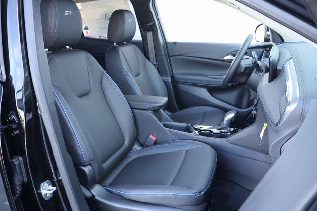 new 2025 Buick Encore GX car, priced at $30,325