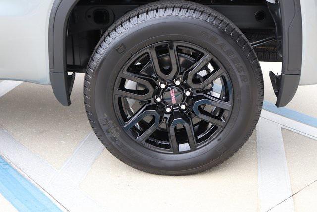 new 2025 GMC Sierra 1500 car, priced at $48,385