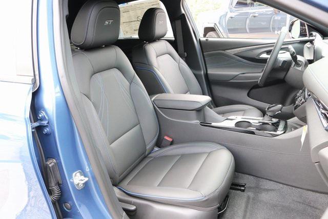 new 2025 Buick Envista car