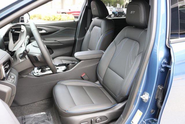 new 2025 Buick Envista car