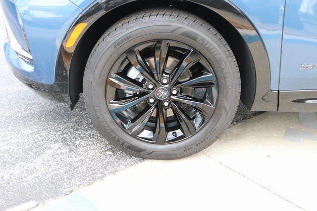 new 2025 Buick Envista car