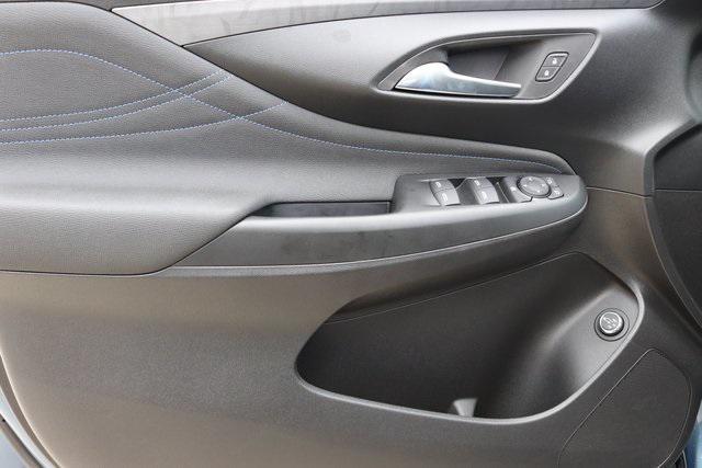 new 2025 Buick Envista car