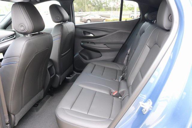 new 2025 Buick Envista car