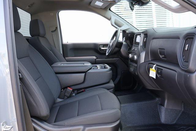 new 2025 GMC Sierra 1500 car, priced at $40,680