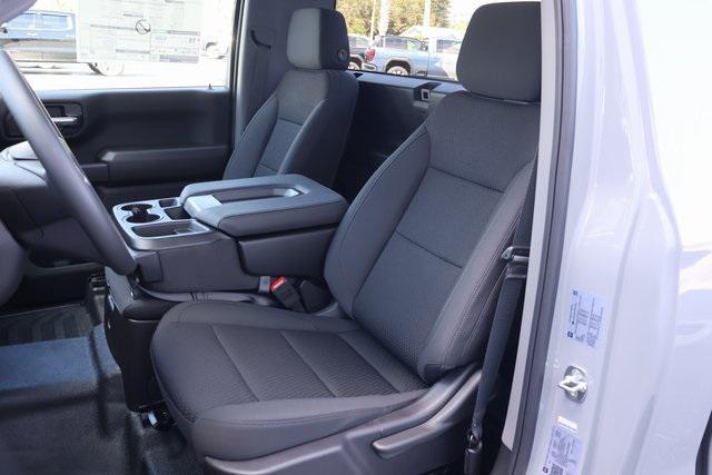 new 2025 GMC Sierra 1500 car, priced at $40,680