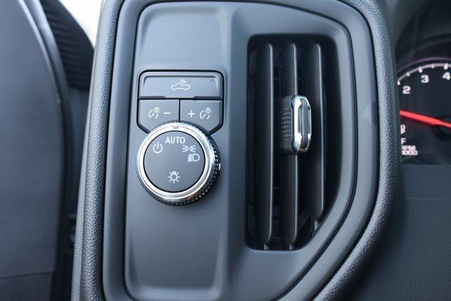 new 2025 GMC Sierra 1500 car, priced at $40,680