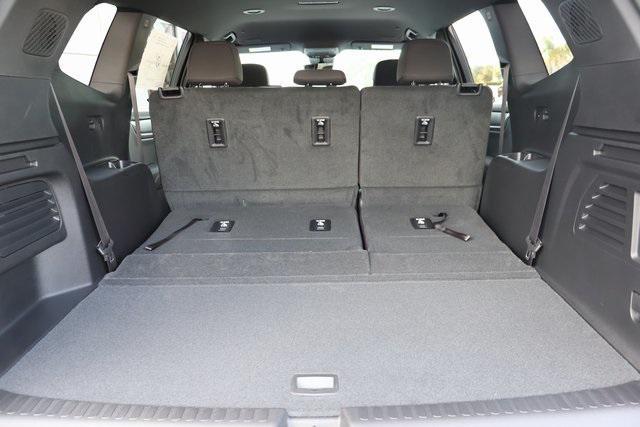 new 2026 GMC Acadia car, priced at $46,090