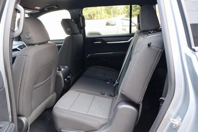 new 2026 GMC Acadia car, priced at $46,090