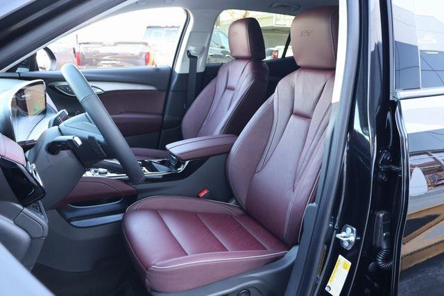 new 2025 Buick Envision car, priced at $43,860