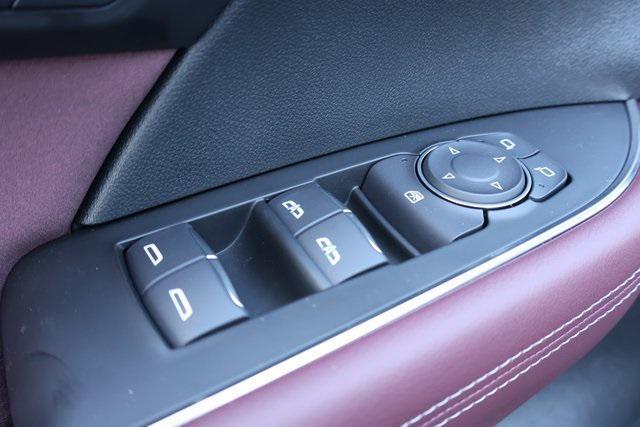 new 2025 Buick Envision car, priced at $43,860