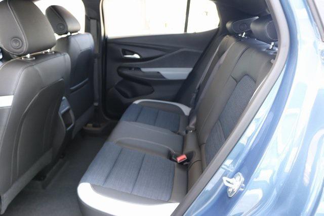 new 2025 Buick Envista car, priced at $26,685