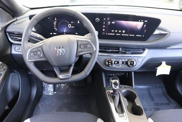 new 2025 Buick Envista car, priced at $26,685