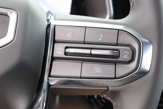 new 2025 GMC Canyon car, priced at $46,925