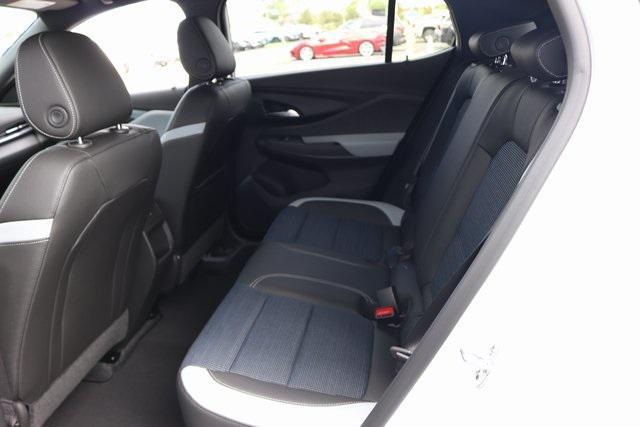 new 2025 Buick Envista car, priced at $26,785