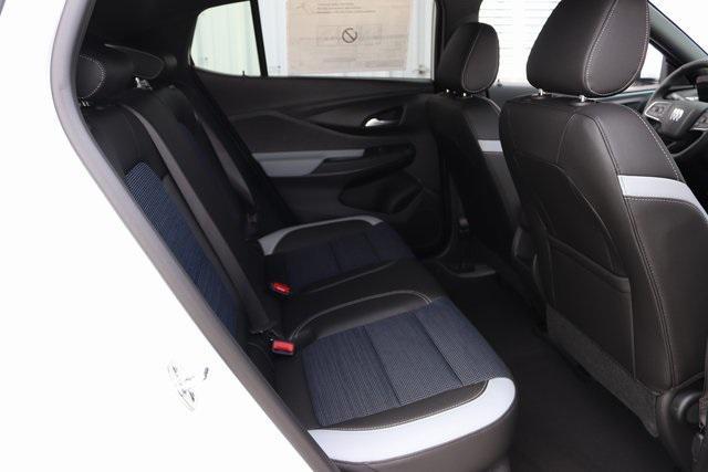 new 2025 Buick Envista car, priced at $26,785