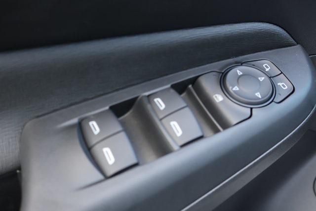 new 2025 Buick Envista car, priced at $26,684