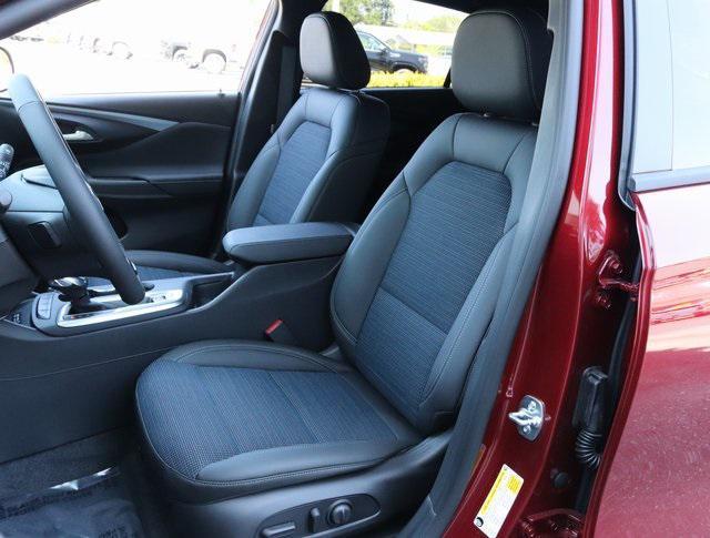 new 2025 Buick Envista car, priced at $27,775