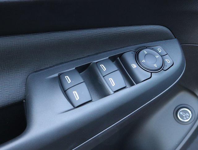 new 2025 Buick Envista car, priced at $27,775