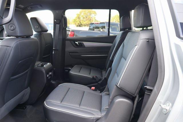 new 2025 Buick Enclave car, priced at $50,680