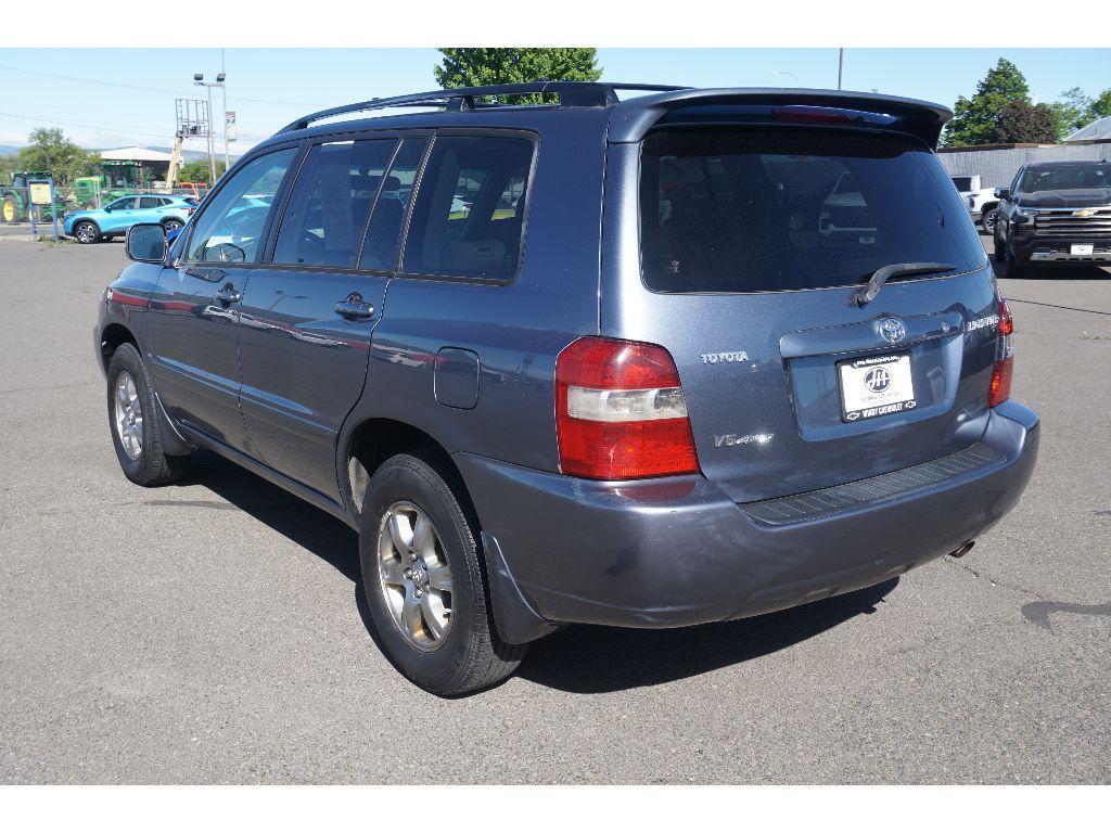 used 2007 Toyota Highlander car, priced at $6,378