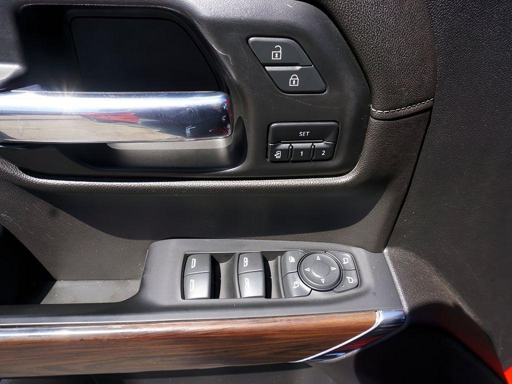 used 2021 GMC Sierra 1500 car, priced at $35,299