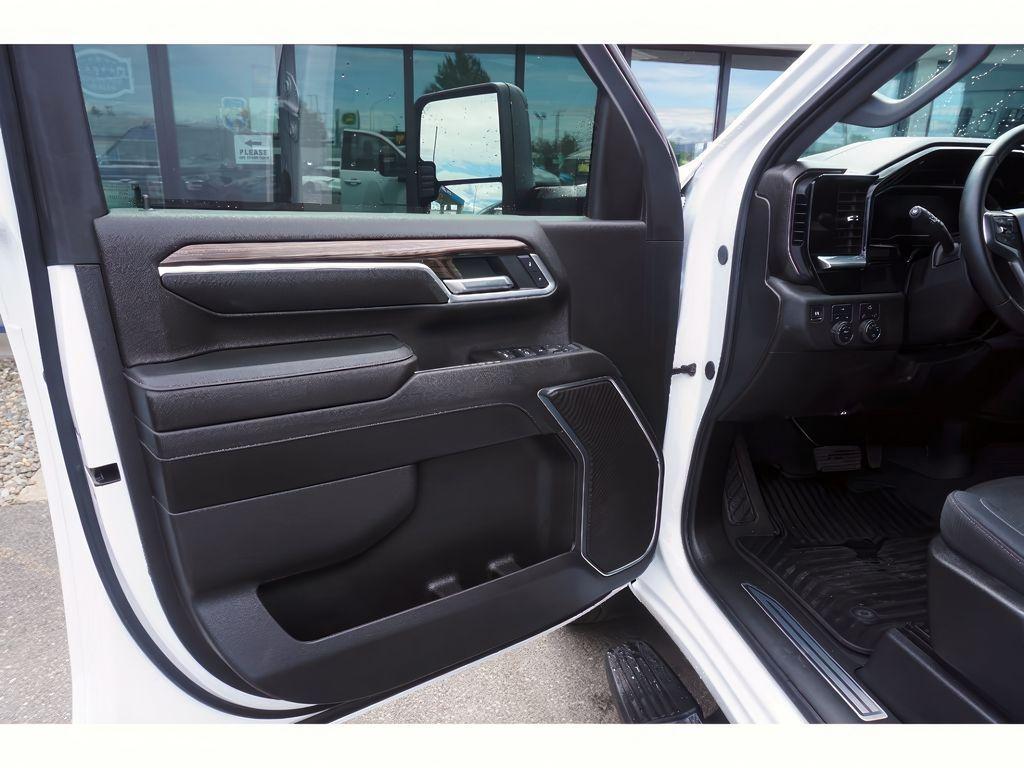 used 2024 Chevrolet Silverado 2500 car, priced at $56,499