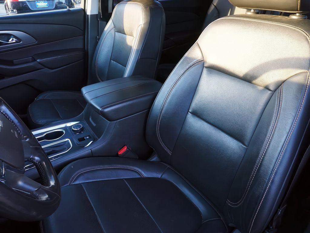used 2019 Chevrolet Traverse car, priced at $23,399