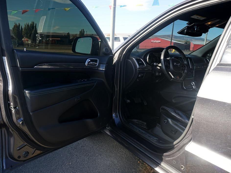 used 2017 Jeep Grand Cherokee car, priced at $44,597