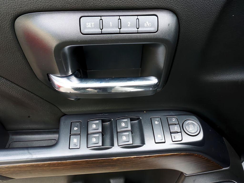 used 2018 GMC Sierra 1500 car, priced at $25,999