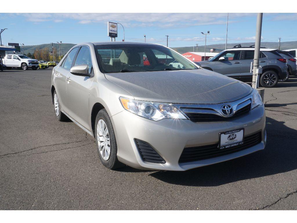 used 2014 Toyota Camry car