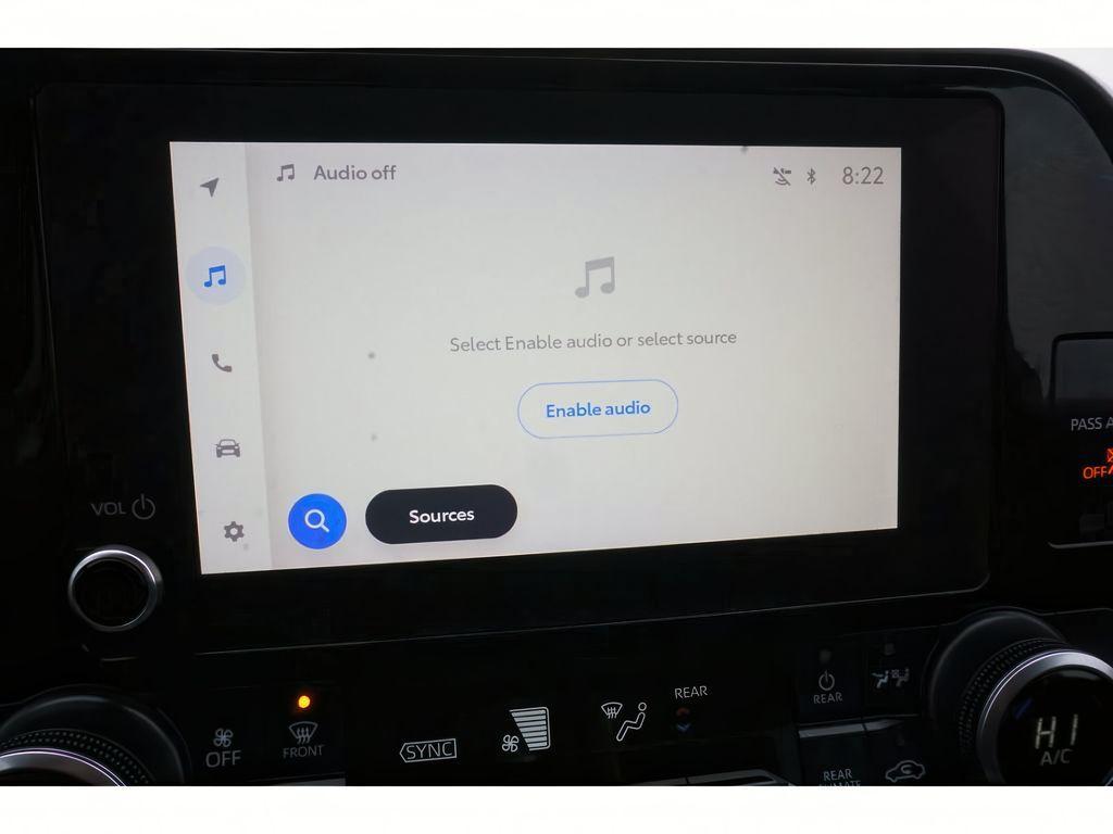 used 2024 Toyota Highlander car, priced at $37,999