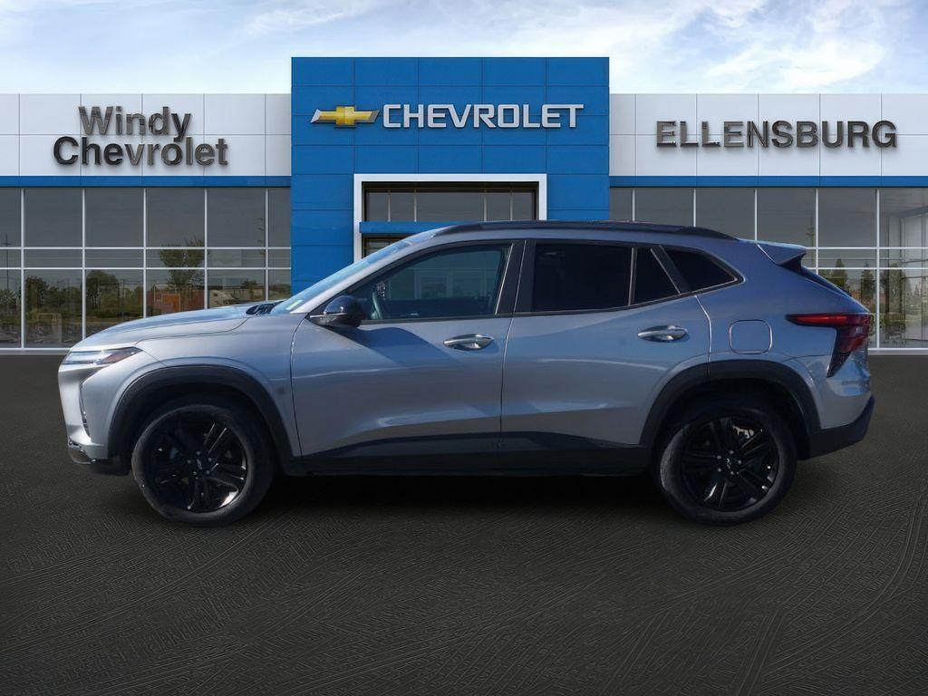 used 2025 Chevrolet Trax car, priced at $24,899