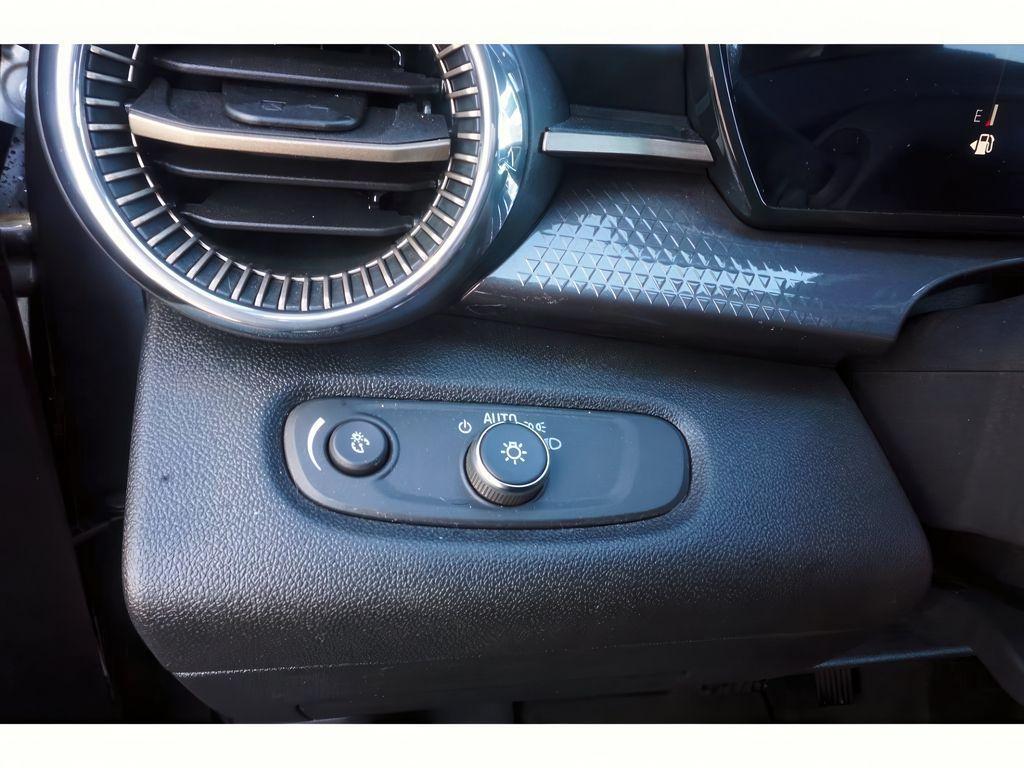 used 2025 Chevrolet Trax car, priced at $24,899