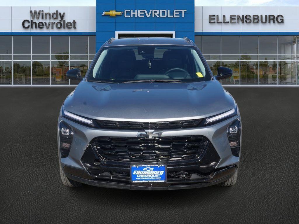used 2025 Chevrolet Trax car, priced at $24,899