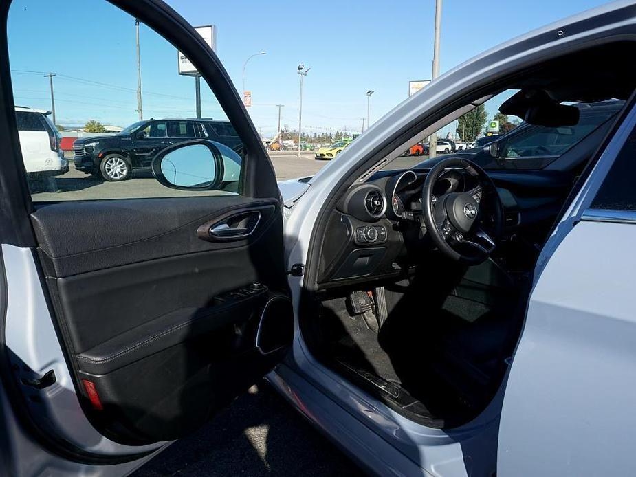 used 2021 Alfa Romeo Giulia car, priced at $27,298