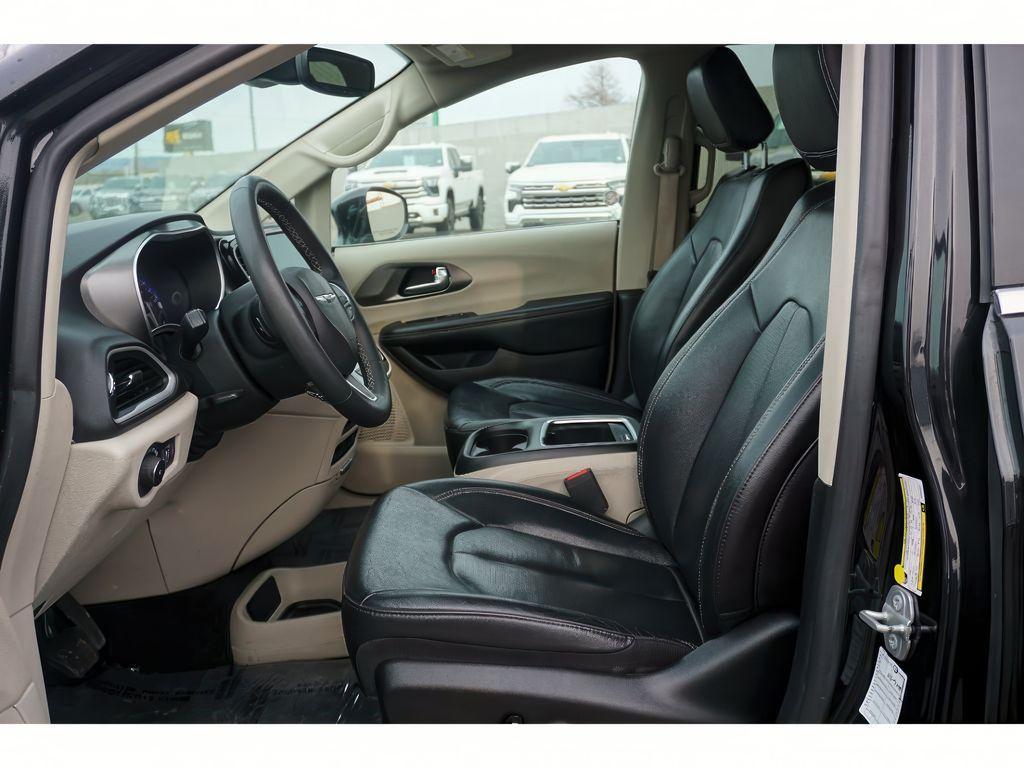 used 2022 Chrysler Pacifica car, priced at $24,897