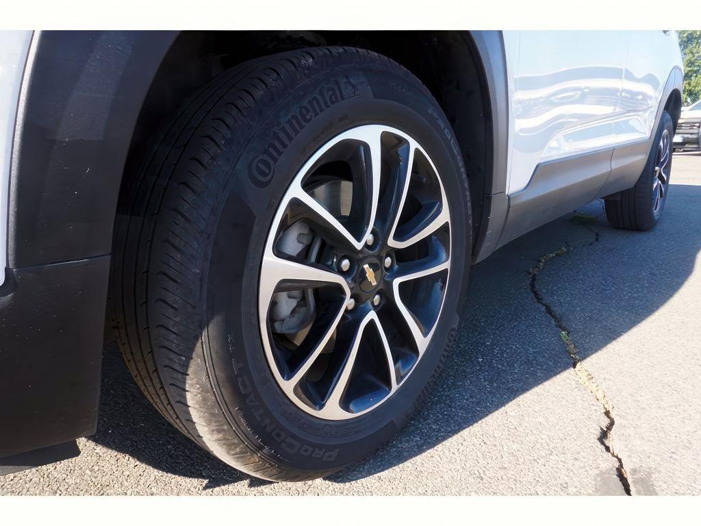 used 2025 Chevrolet TrailBlazer car, priced at $26,999