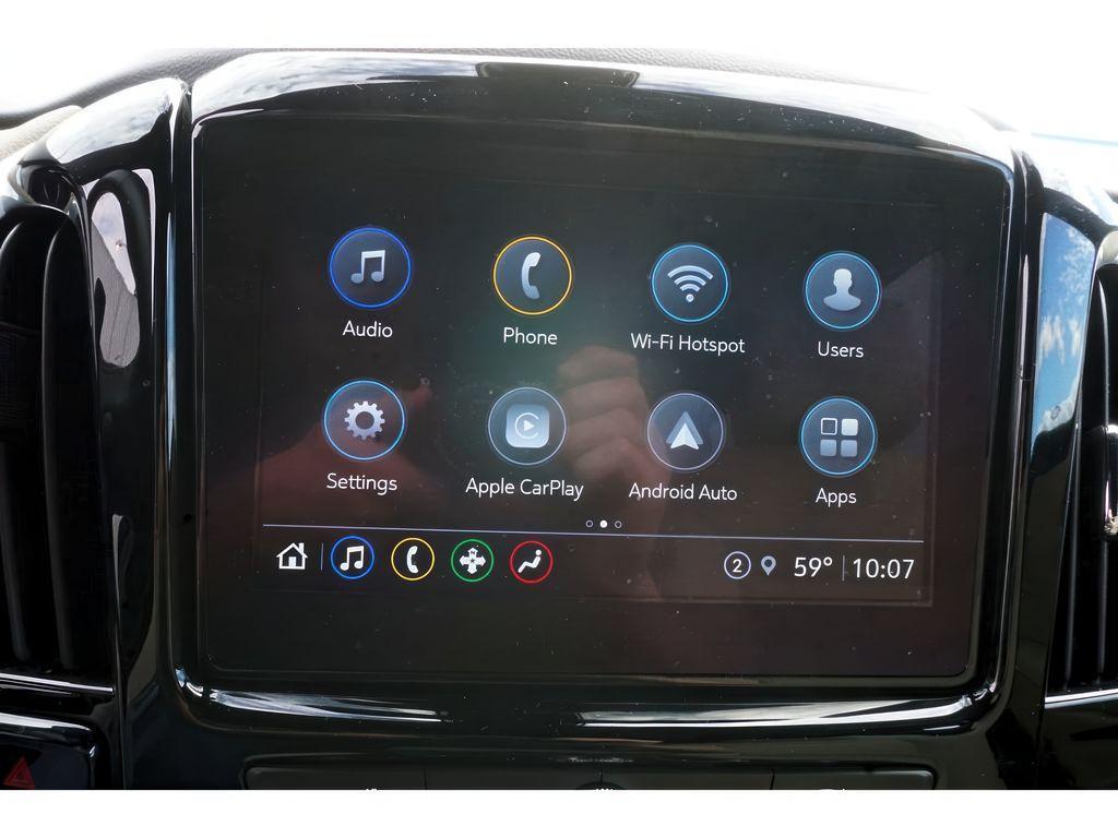 used 2022 Chevrolet Traverse car, priced at $27,299