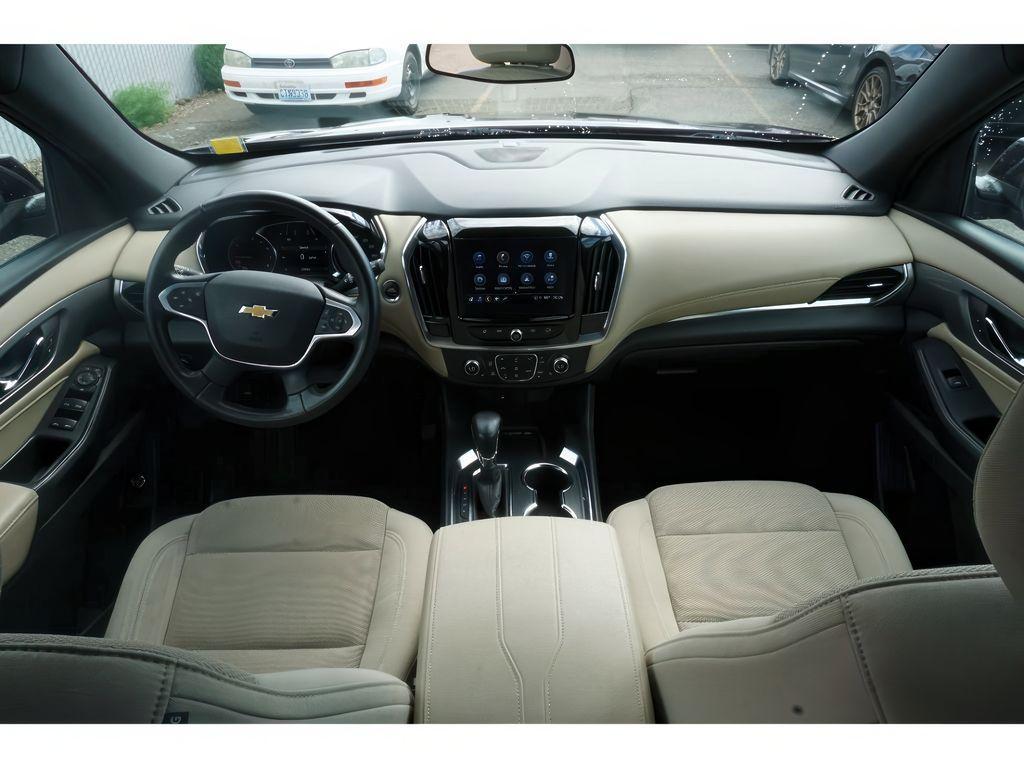 used 2022 Chevrolet Traverse car, priced at $27,299