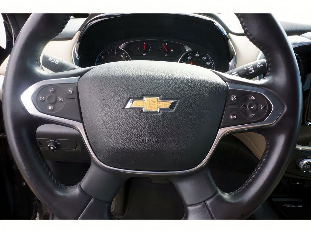 used 2022 Chevrolet Traverse car, priced at $27,299