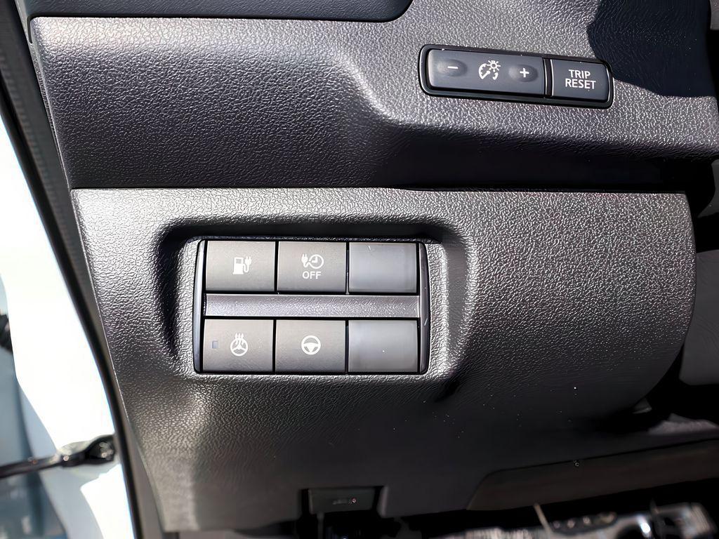 used 2025 Nissan Leaf car, priced at $25,999