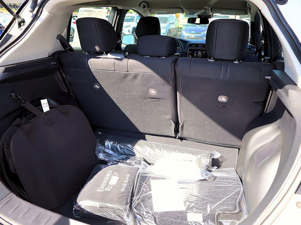used 2025 Nissan Leaf car, priced at $25,999