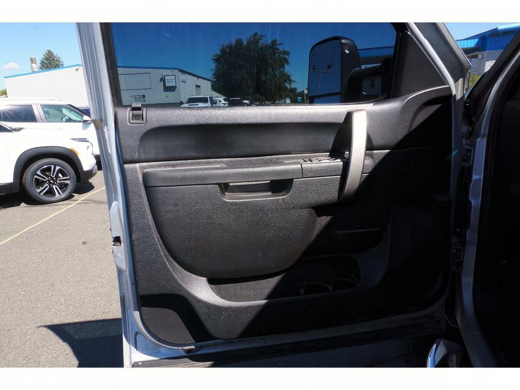 used 2013 GMC Sierra 2500 car, priced at $24,999